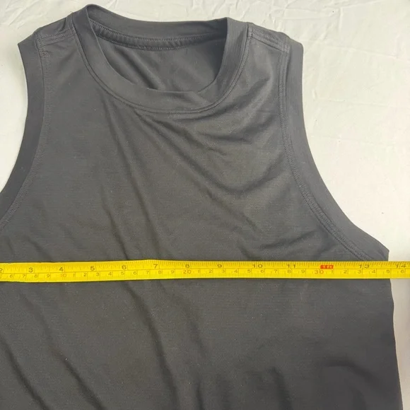 Lululemon Muscle Tank crop side slits black top size 4 - Picture 6 of 6